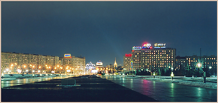 Московских окон негасимый свет