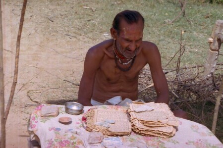 Sadhu v Indii (svjatoi chelovek)
