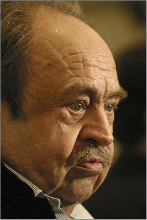 Александр Бовин