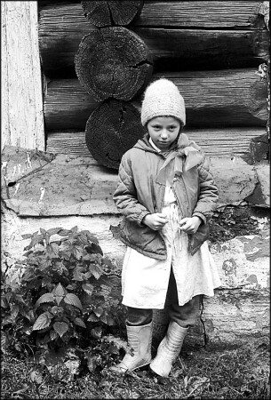 Соседка Оленька.