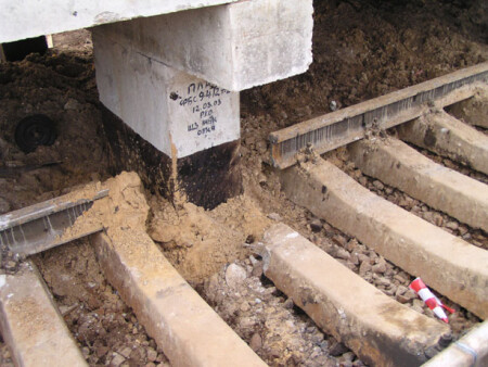 Наш паровоз вперед летит...