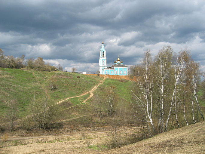 Церковь на холме