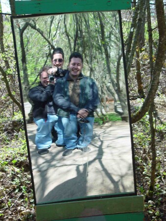 Шутят, однако:)