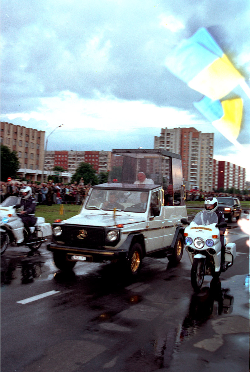 И.Павел-II на Украине.