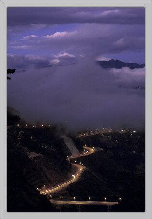 Там за туманами