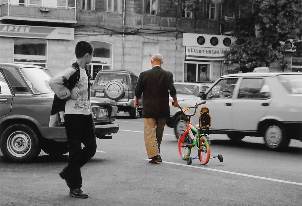 &quot;Think different&quot;