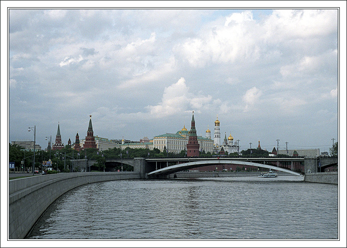 С фотоаппаратом по городу. Большой Каменный мост