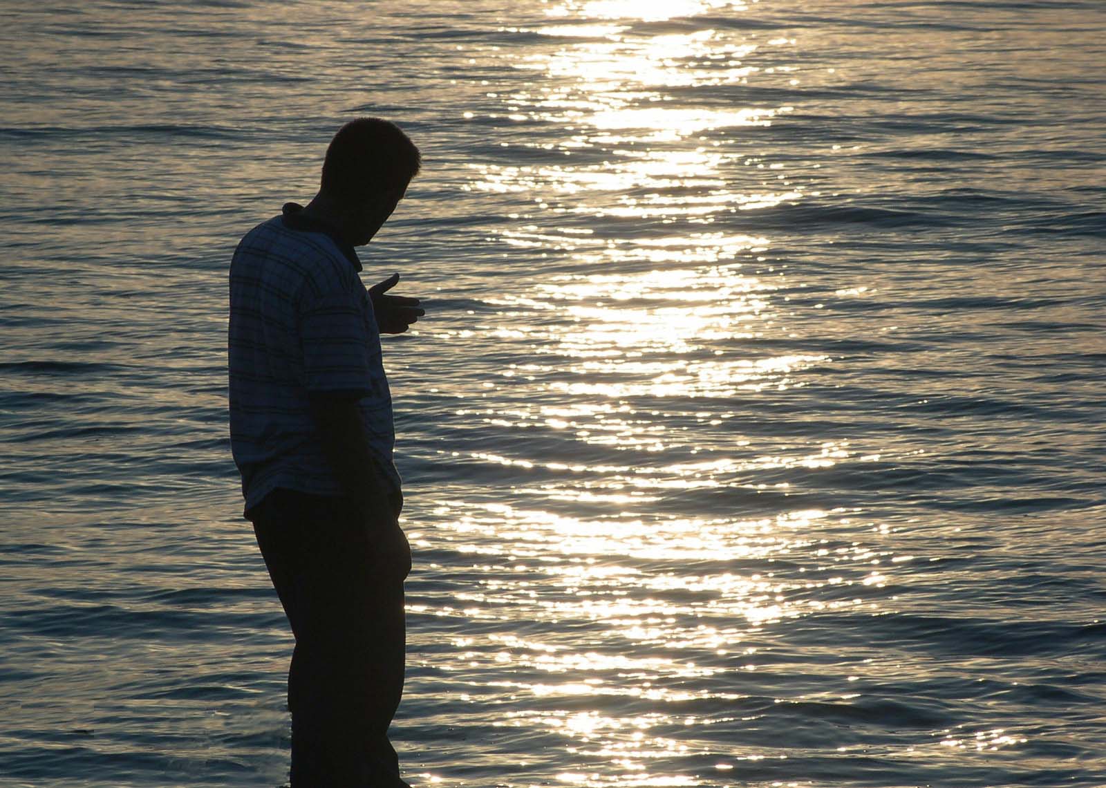  Man and sea