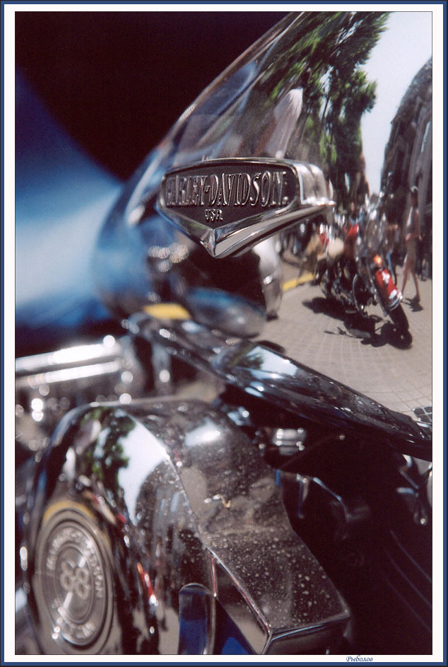 Настроение "Harley-Davidson" отражениЕ