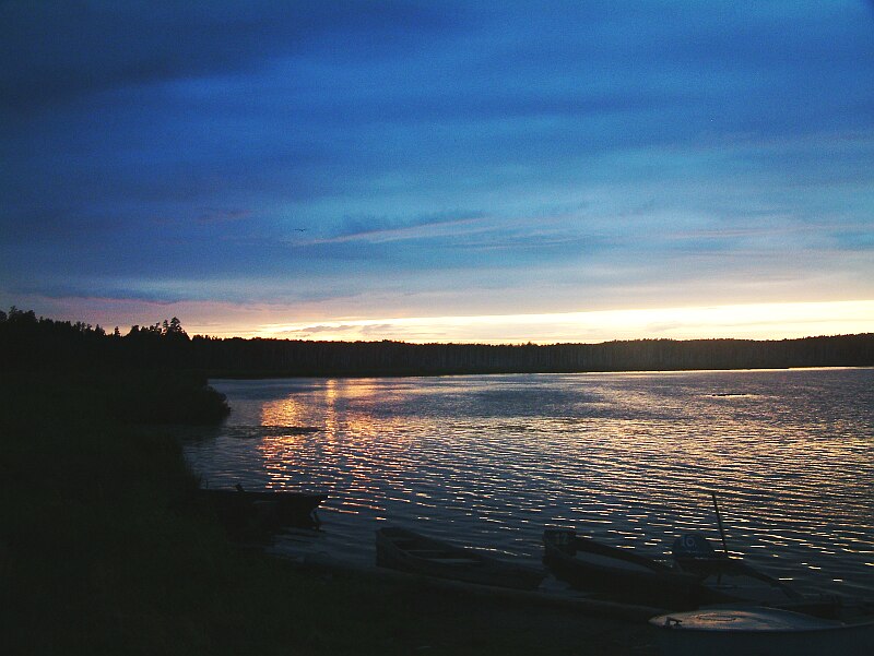 лодки и воды, леса-небеса