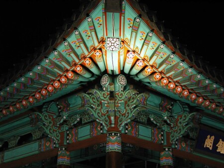 азиатская крыша