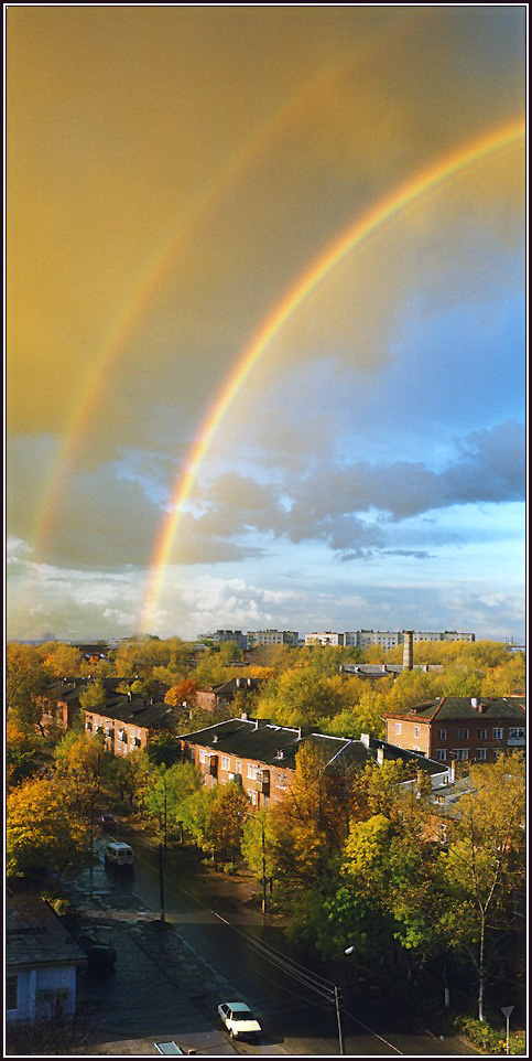 # БОЛЬШОЕ ВИДИТСЯ НА РАССТОЯНИИ...# развернуть на весь экран :))
