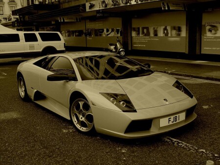 Отражение в Lambordgini(London-oxford street)