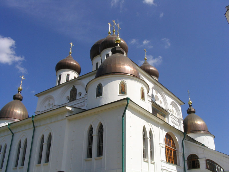 Храм под углом