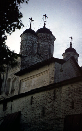 Древние стены