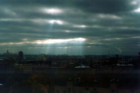 Борьба света и тьмы.