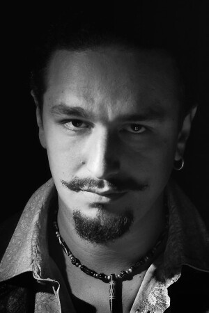 В.Марьянов - ведущий