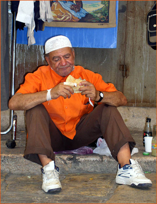 Что то, не нравится, мне эта пита.