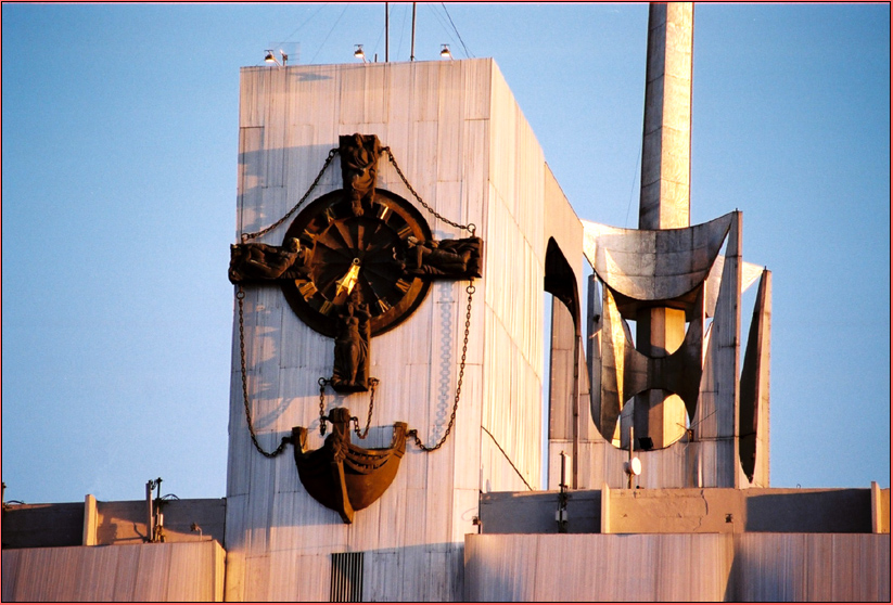 Морские часы.