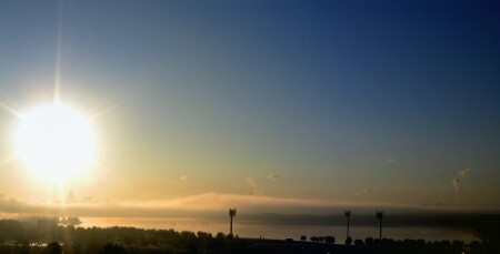 Туманчик на реку упал...