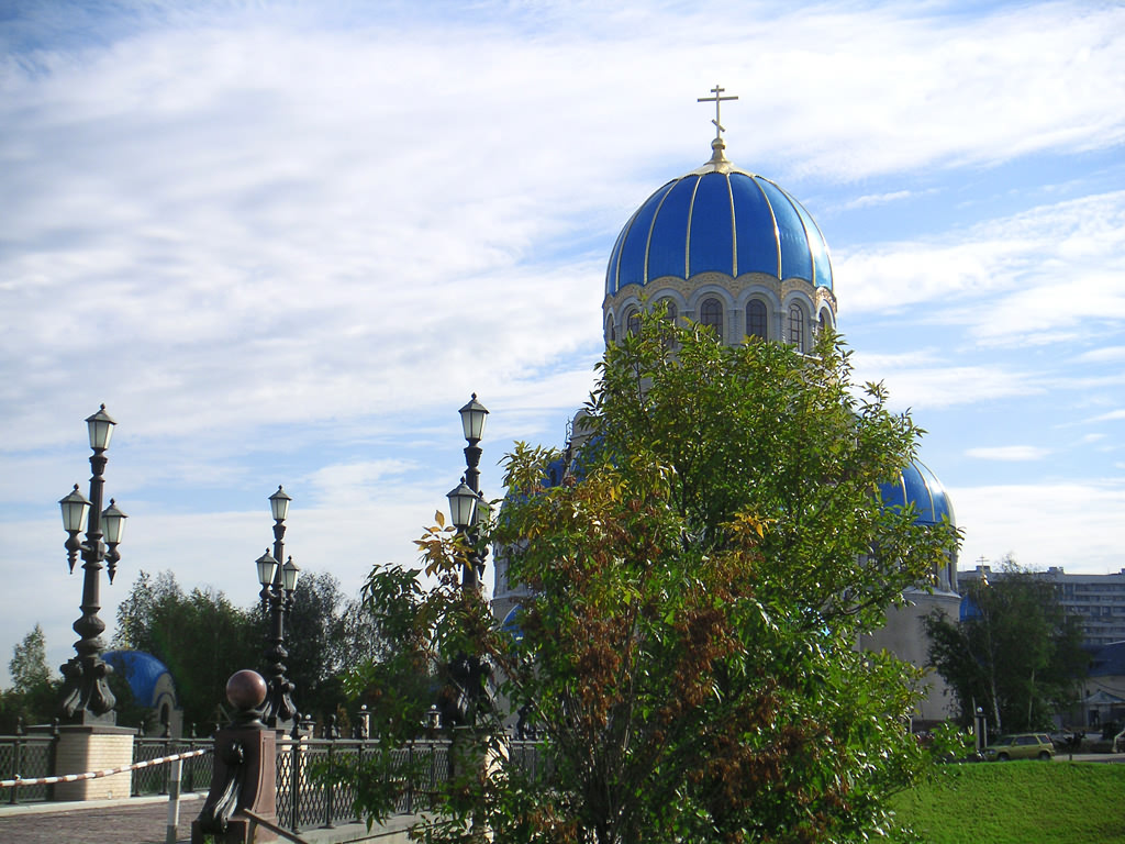 Храм