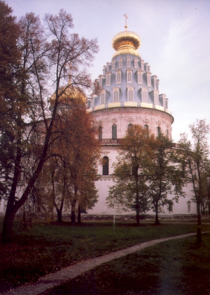 Новоиерусалимский Воскресенский собор (вечер)