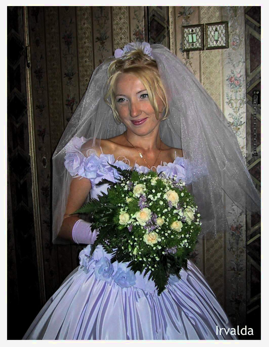 Тили, тили тесто, там жених, а здесь невеста...