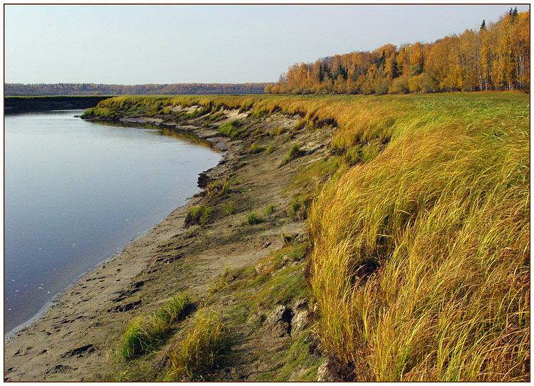 Берег. В последних лучах сонца.