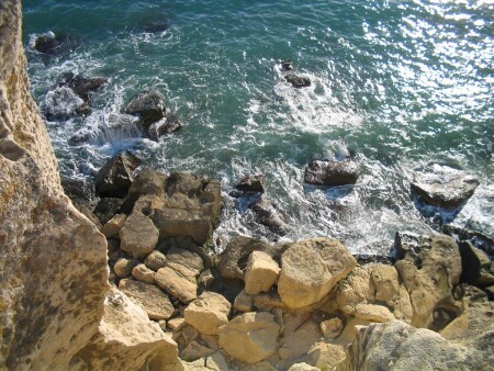 На брегу камней