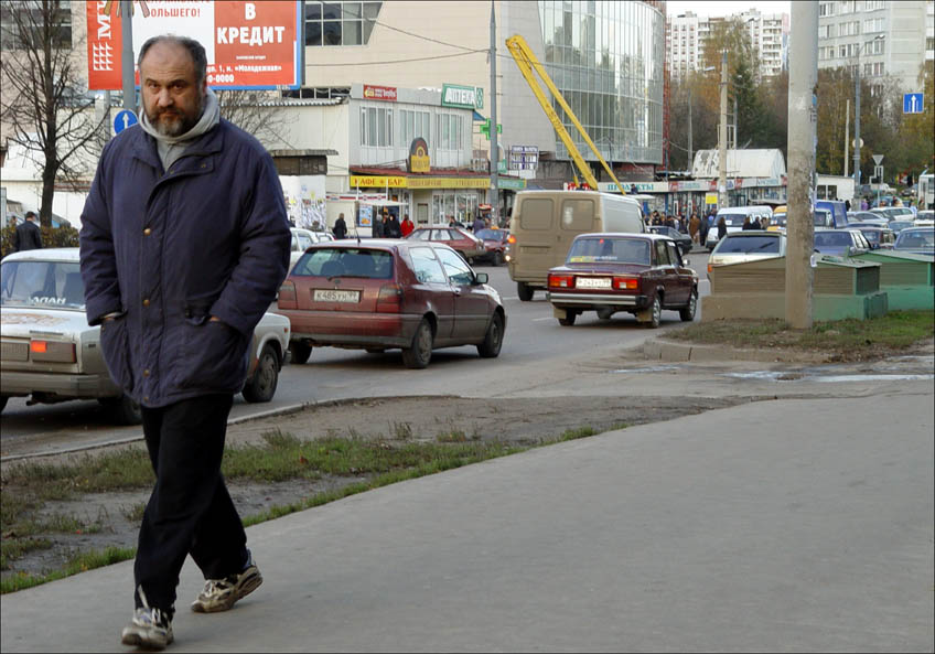 в кредит...