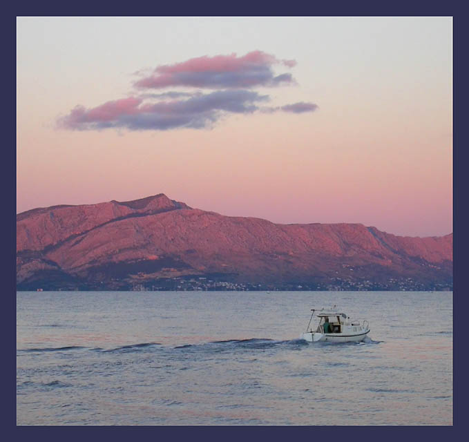 Вечер, море, лодка