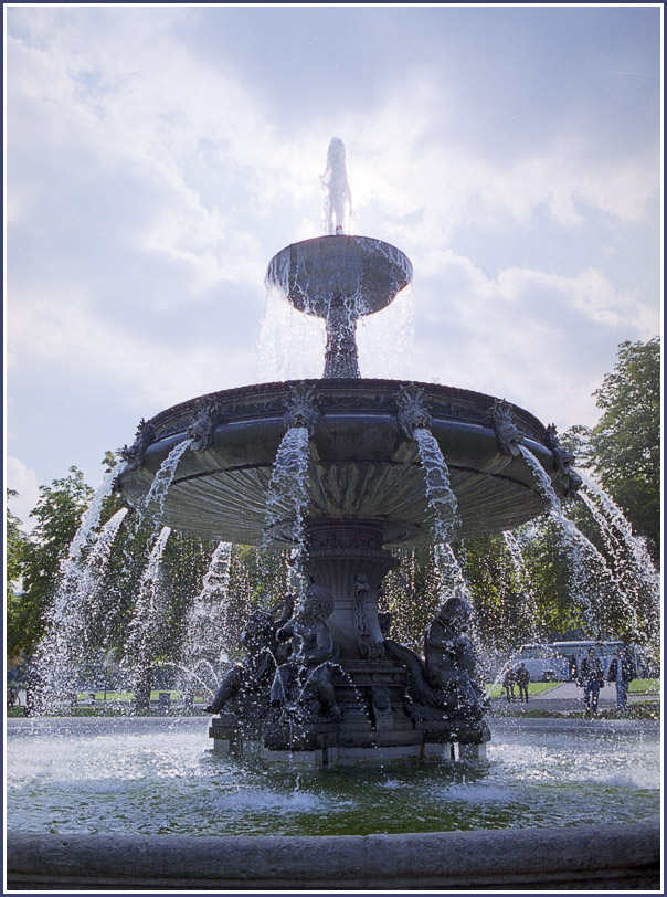 Den stadteigen Springbrunnen