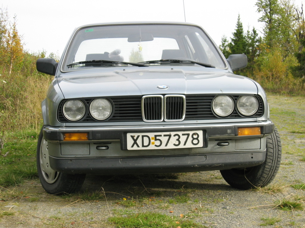 BMW E30