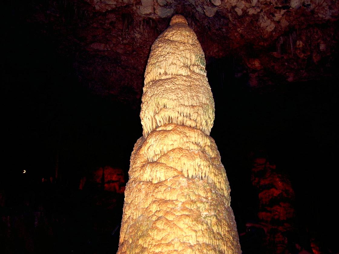 Одинокий Стологмит