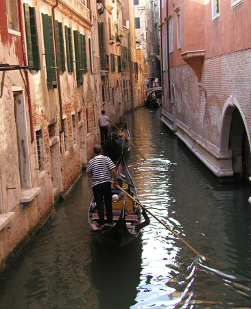 На улицах Венеции...