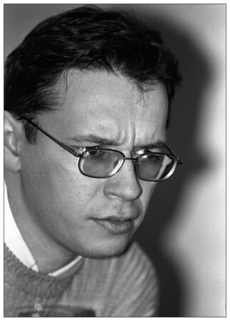 Один...Без объектива...