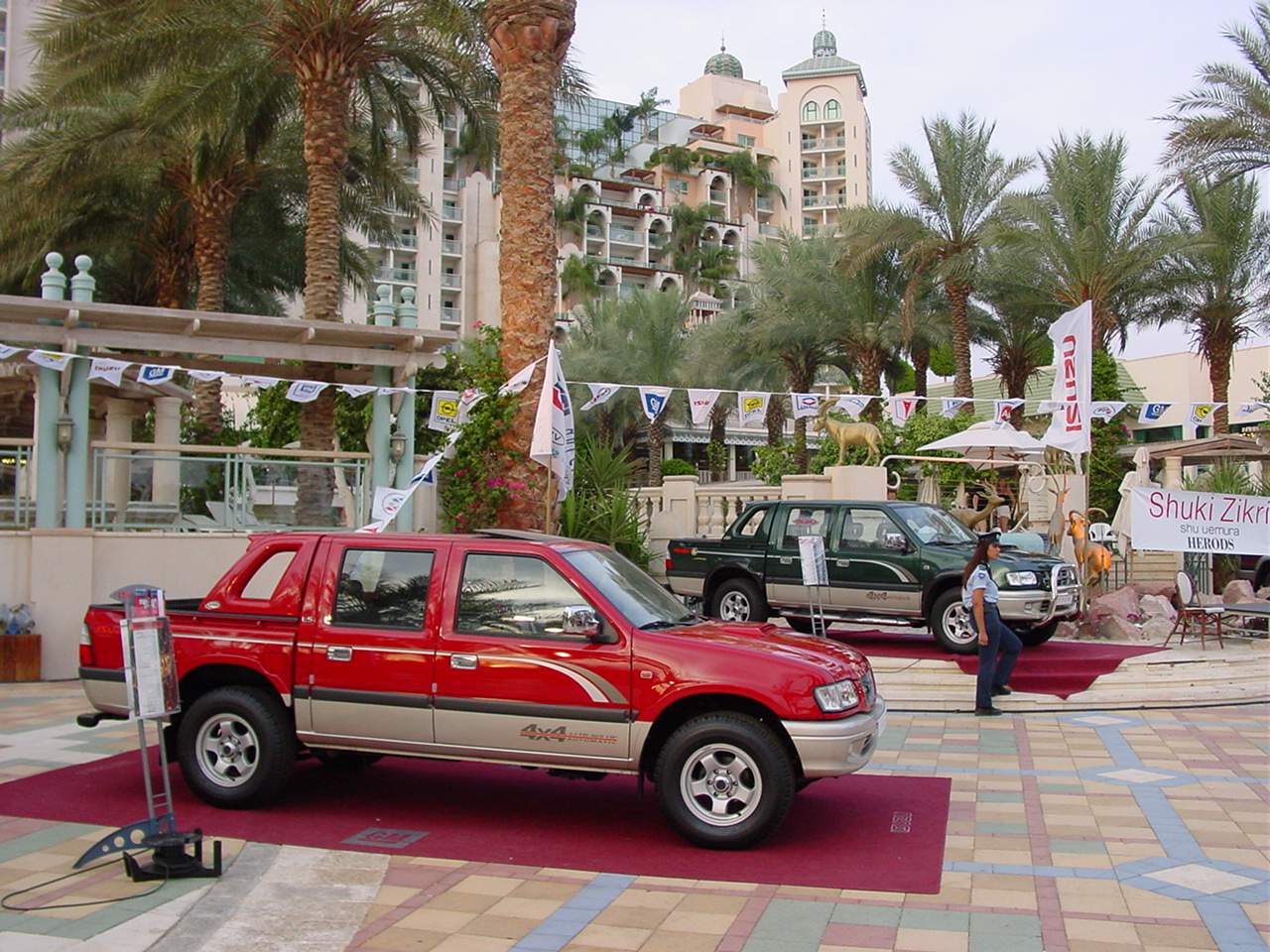 Eilat. Купите машину господа