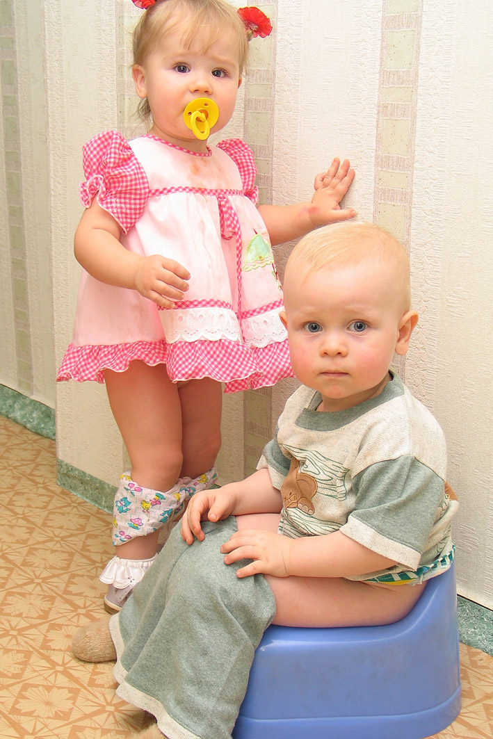 Вообщето даму первой пропускают