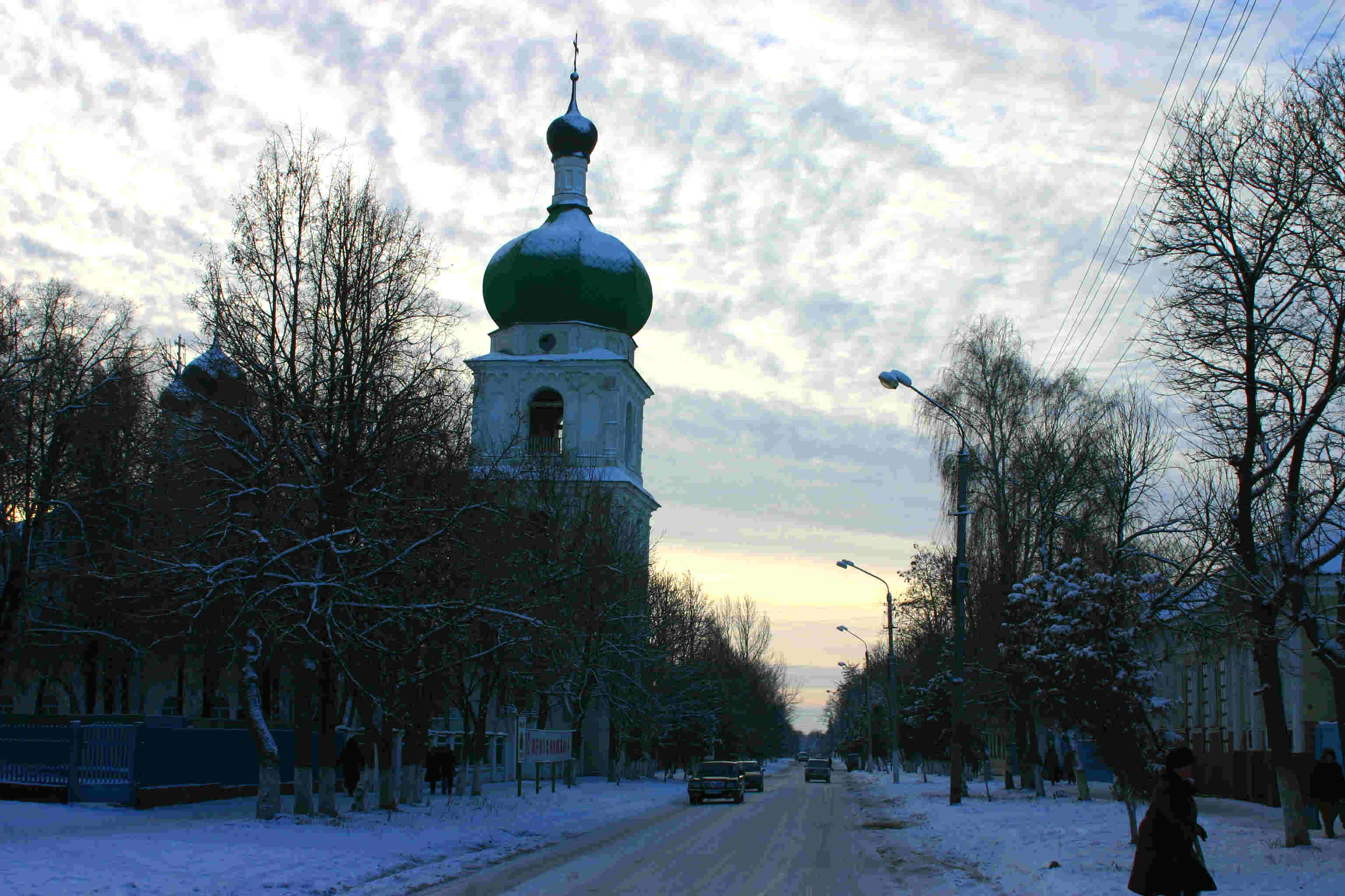 Улицы провинциального города.