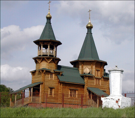 Новая старинная церковь