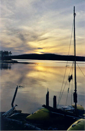 Катамаран, таранка и закат :)