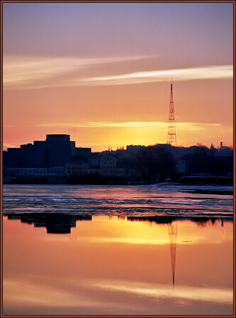 Солнце село на Подоле