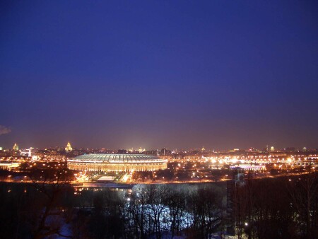 С высоких гор...