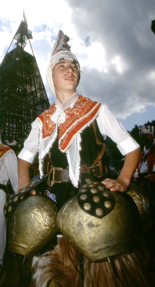 Кукер
