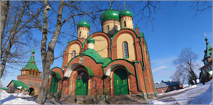 Монастырский храм