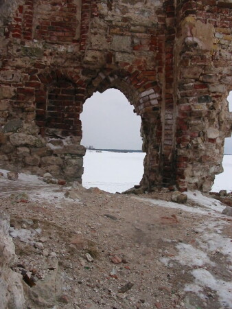 Пополам-это середина.