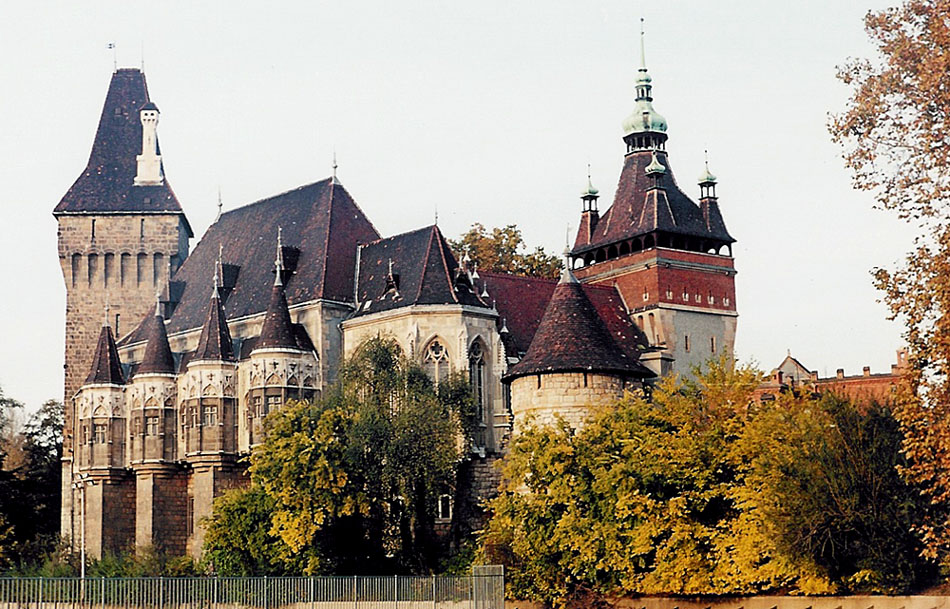 Замок Vajdahunyad
