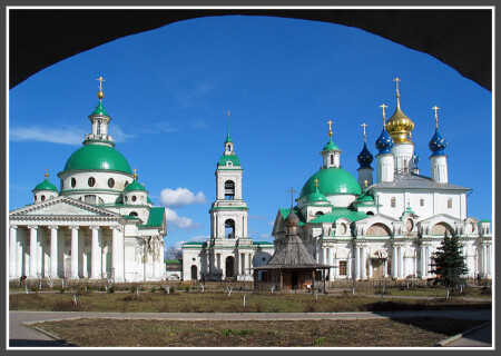 Cпасо-Яковлевский монастырь.
