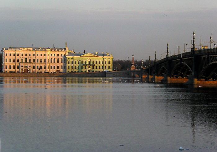 Мост. Вечер. Нева.