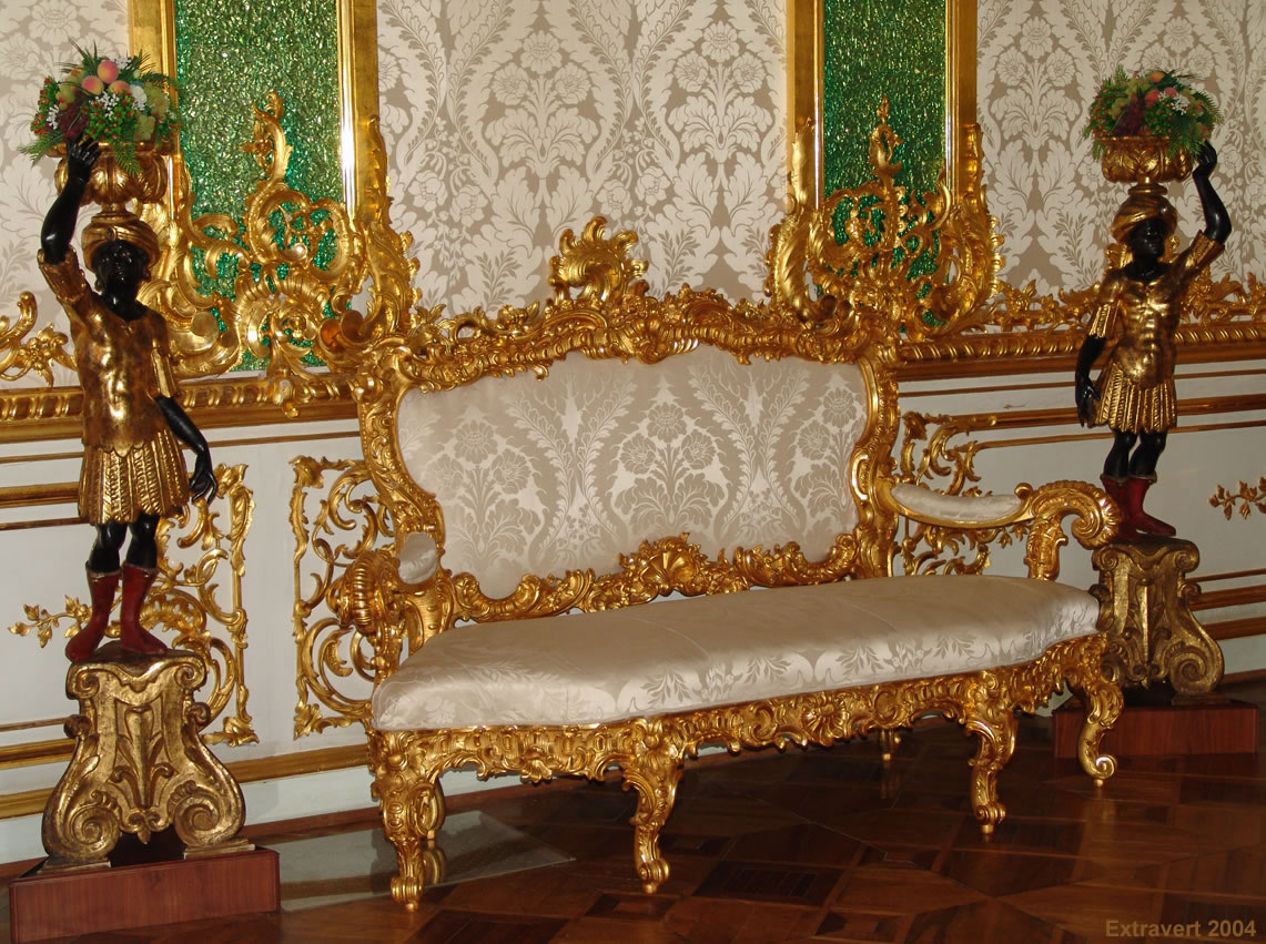 Диванчик